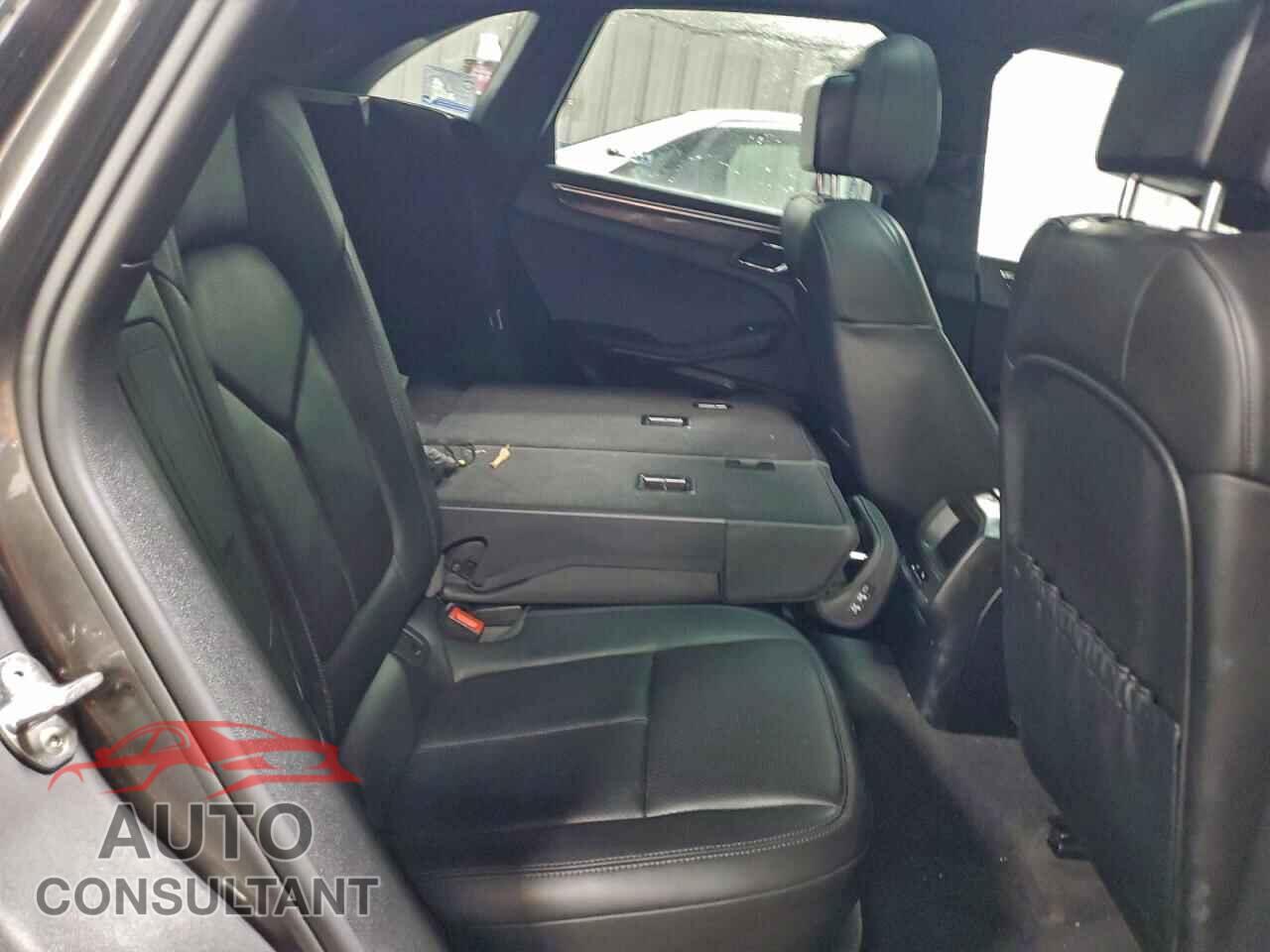 PORSCHE MACAN 2015 - WP1AB2A59FLB43295