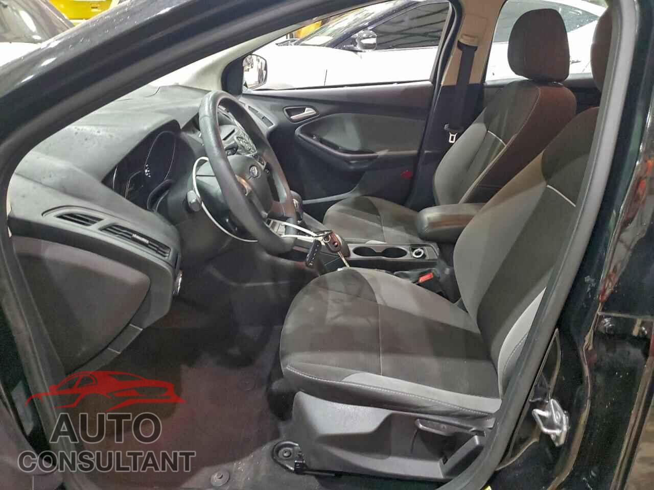 FORD FOCUS 2014 - 1FADP3F2XEL414972