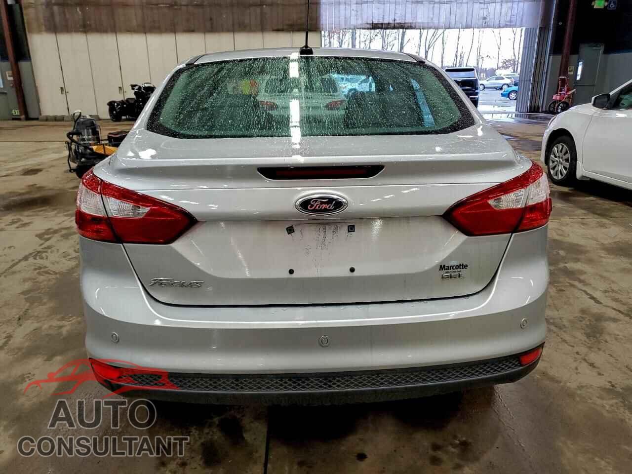 FORD FOCUS 2012 - 1FAHP3H20CL418976