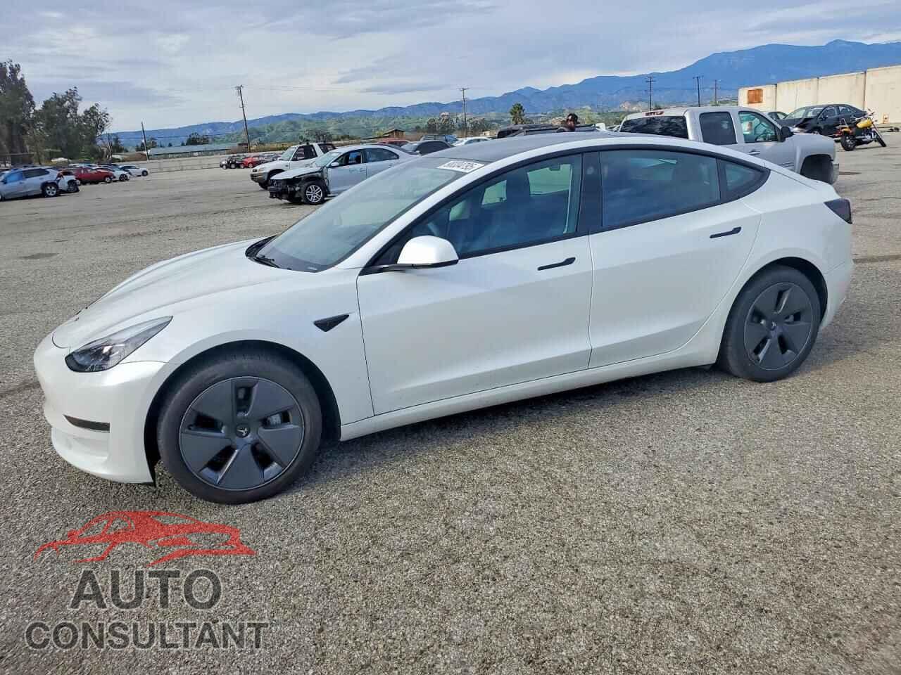 TESLA MODEL 3 2022 - 5YJ3E1EA9NF320075