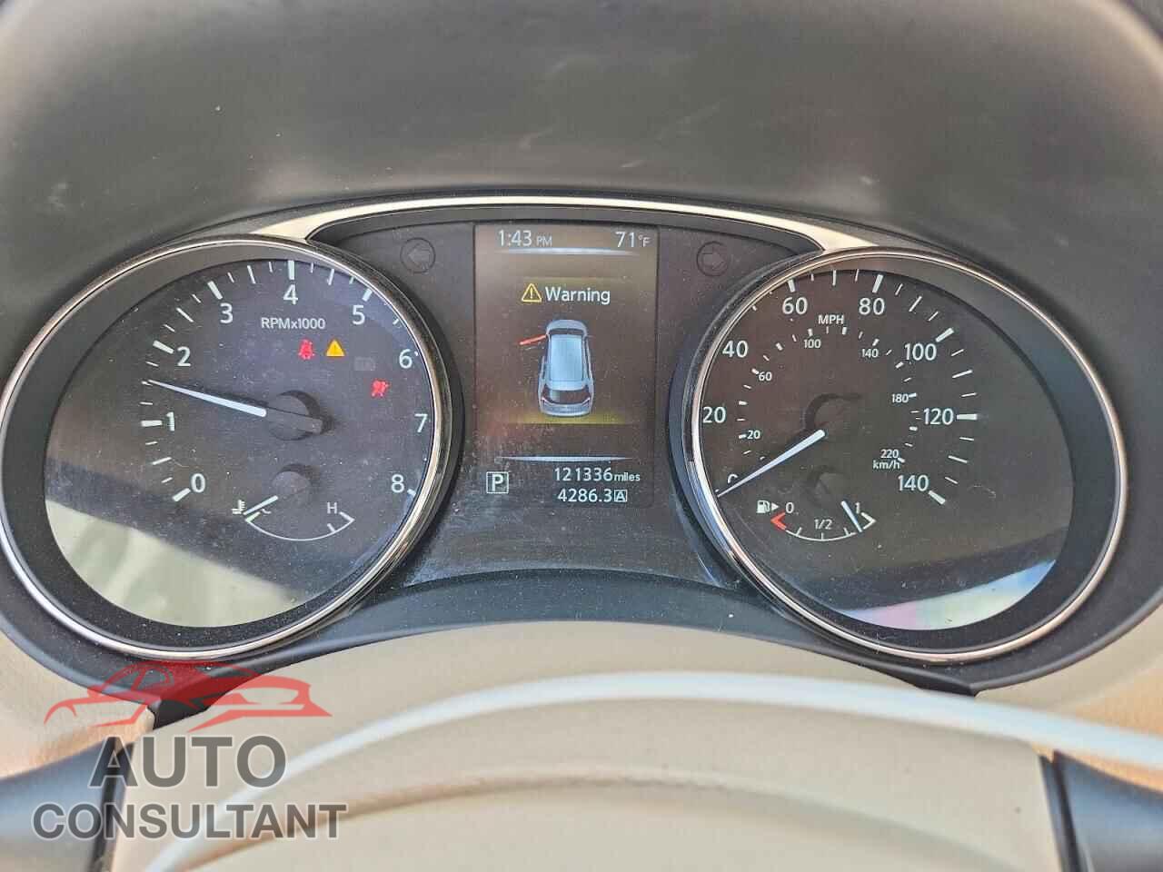 NISSAN ROGUE 2015 - KNMAT2MT8FP569755