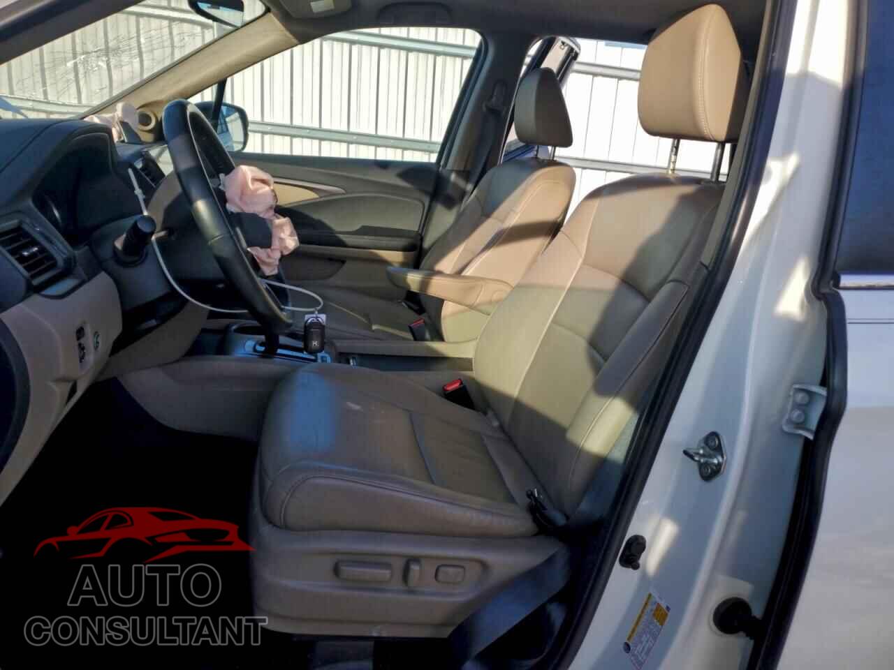 HONDA PILOT 2020 - 5FNYF6H53LB013741