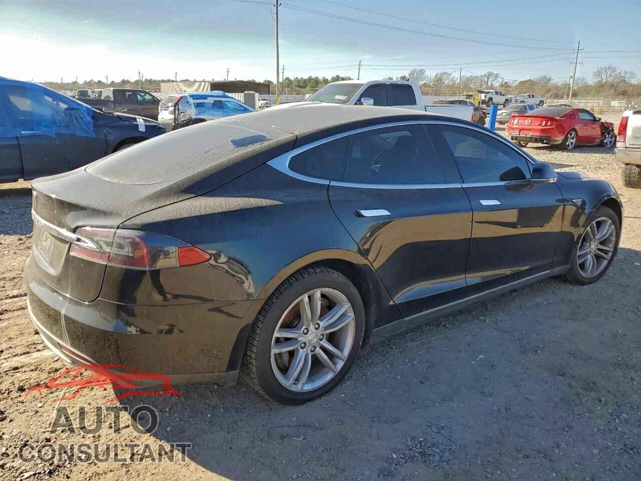TESLA MODEL S 2014 - 5YJSA1S1XEFP51164