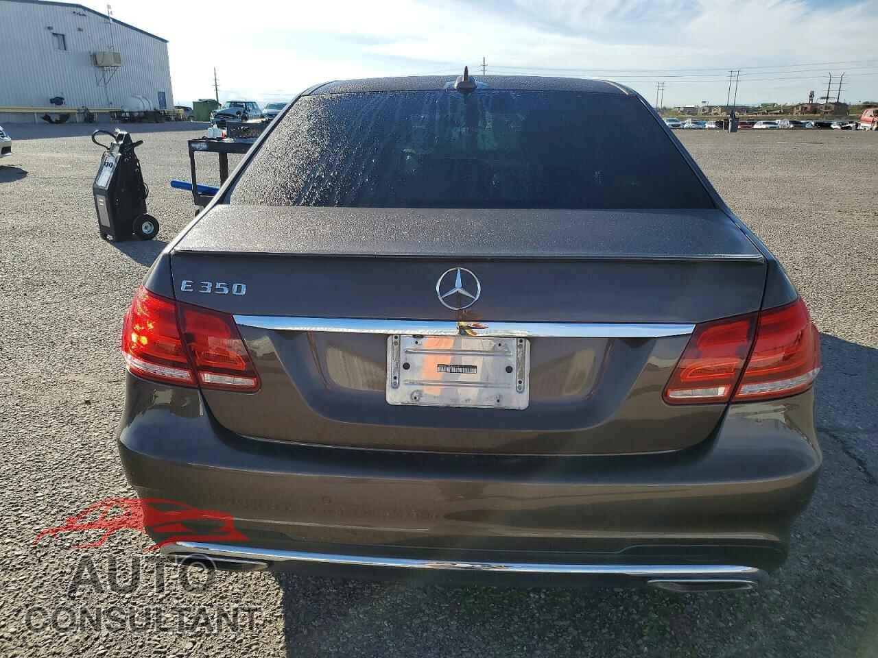 MERCEDES-BENZ E-CLASS 2014 - WDDHF5KB4EA986217