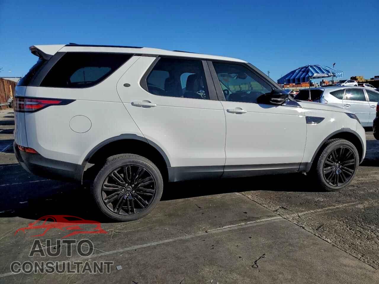 LAND ROVER DISCOVERY 2017 - SALRHBBK3HA015259