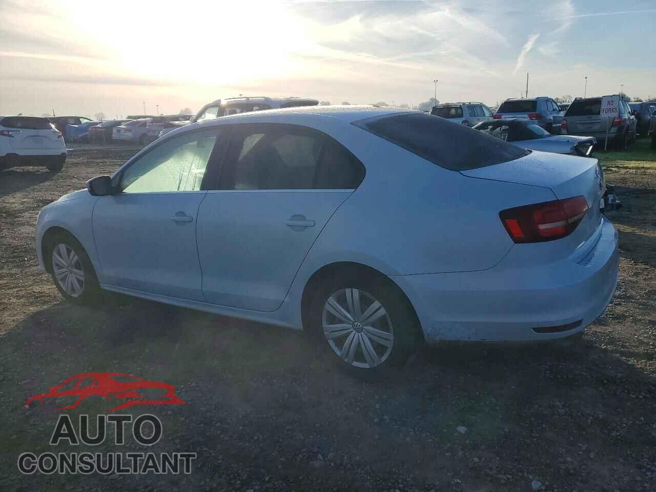 VOLKSWAGEN JETTA 2017 - 3VW2B7AJ6HM365341