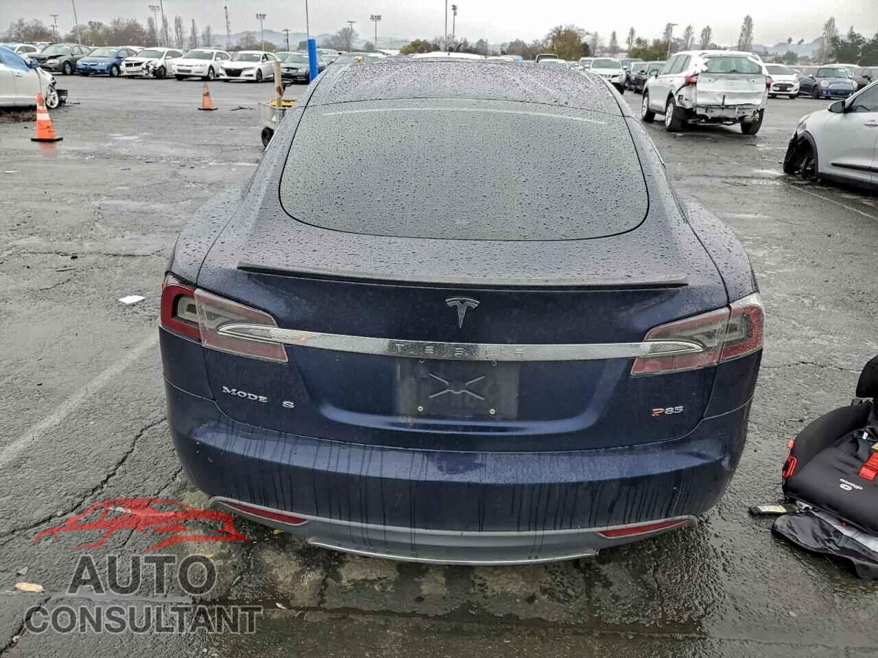 TESLA MODEL S 2013 - 5YJSA1DP8DFP06949
