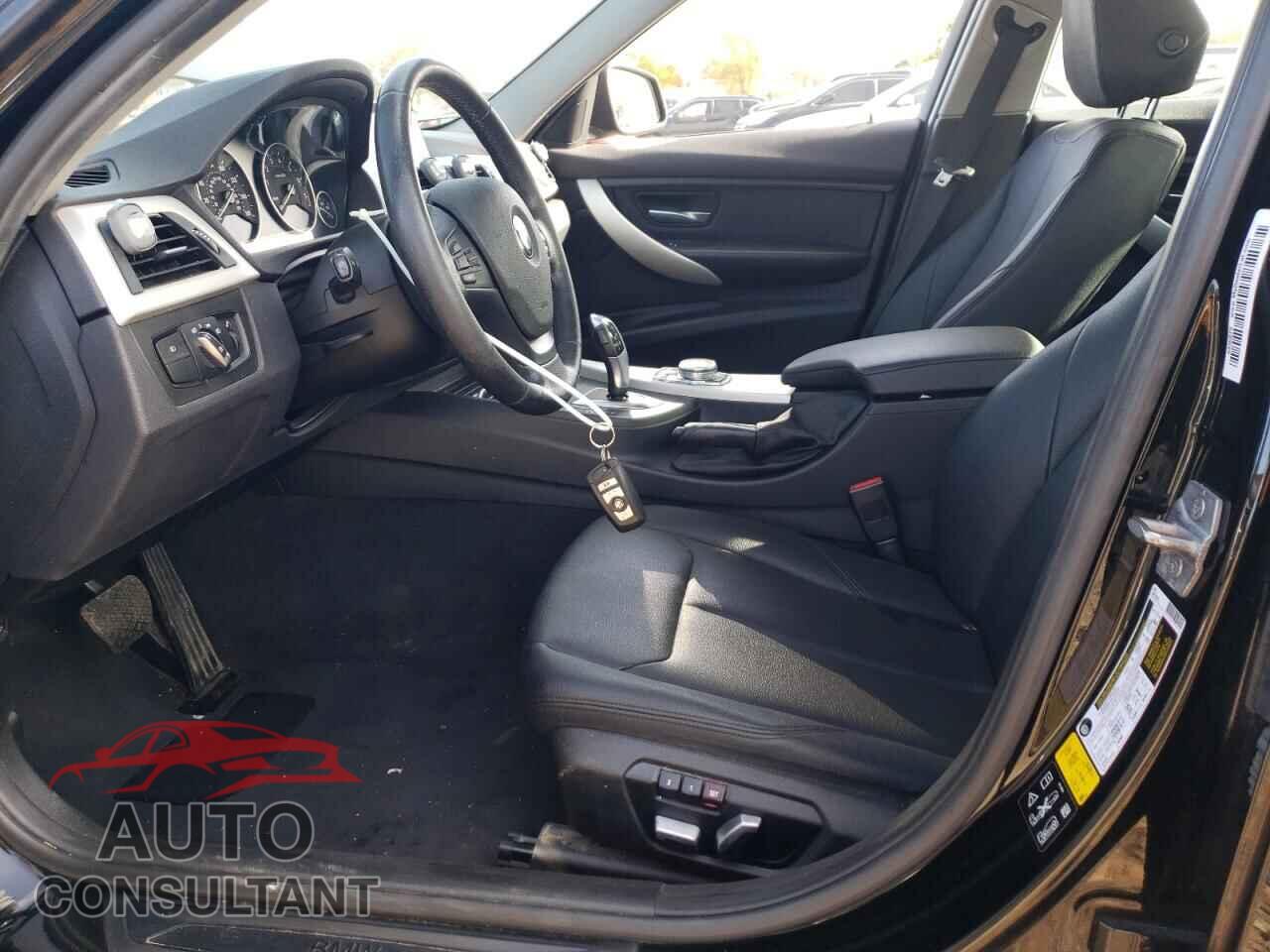 BMW 3 SERIES 2016 - WBA8E5G50GNU21679
