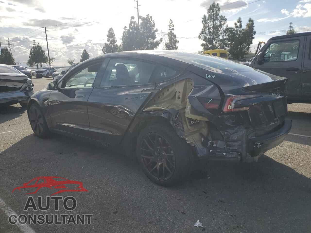 TESLA MODEL 3 2024 - 5YJ3E1EB5RF734534