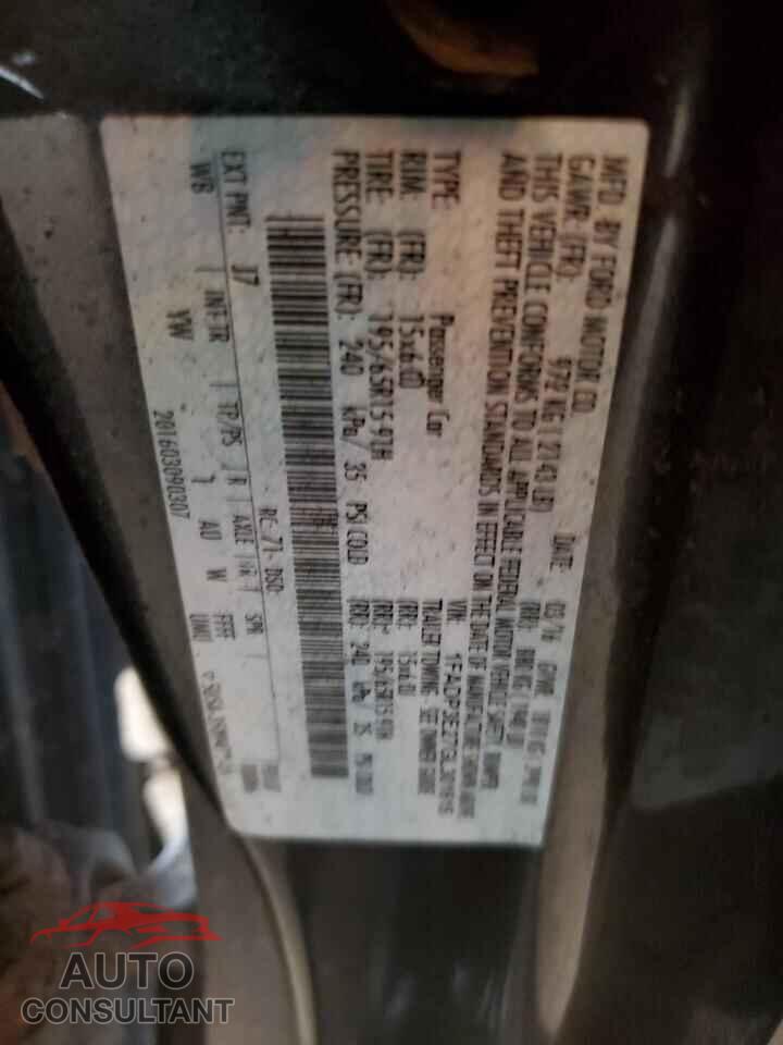 FORD FOCUS 2016 - 1FADP3E27GL301615