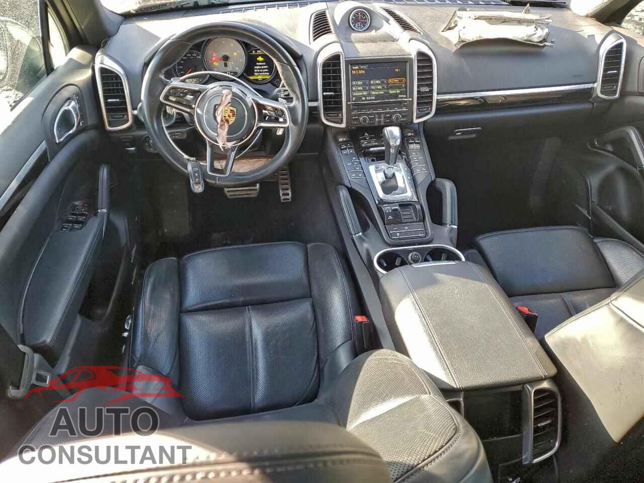 PORSCHE CAYENNE 2016 - WP1AB2A27GLA95643
