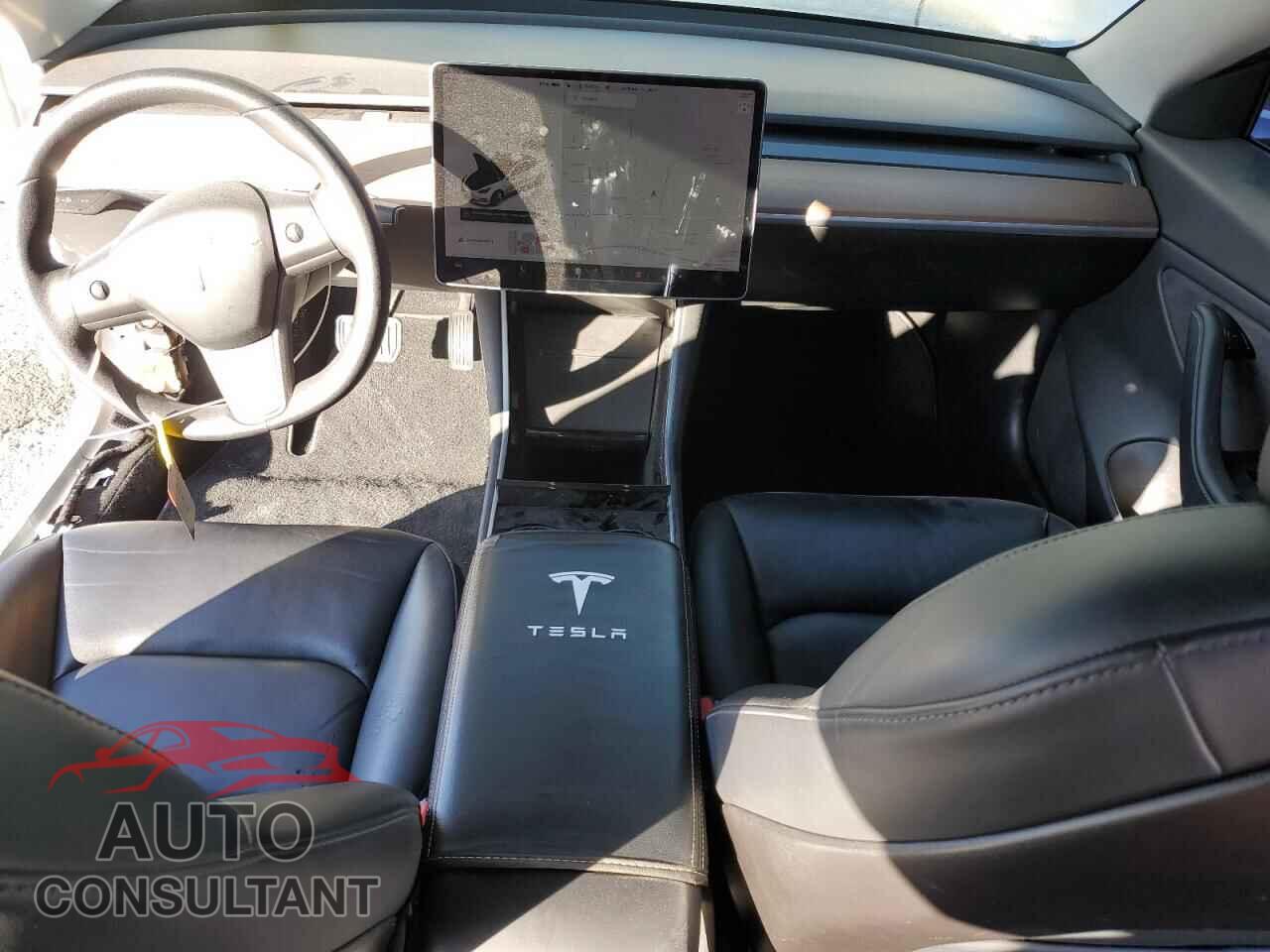 TESLA MODEL 3 2020 - 5YJ3E1EB3LF667567