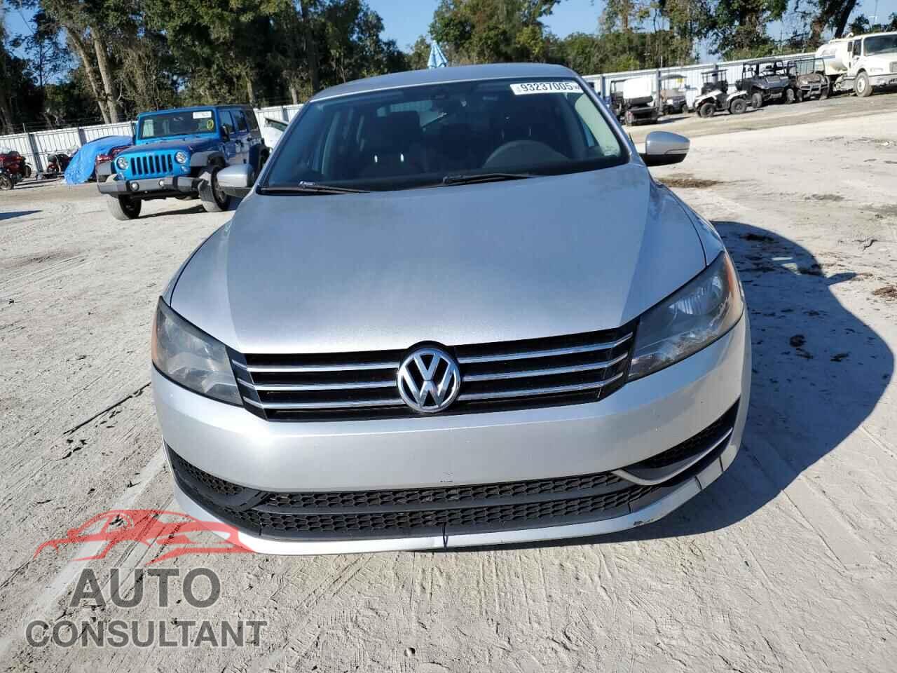 VOLKSWAGEN PASSAT 2014 - 1VWAP7A32EC004507