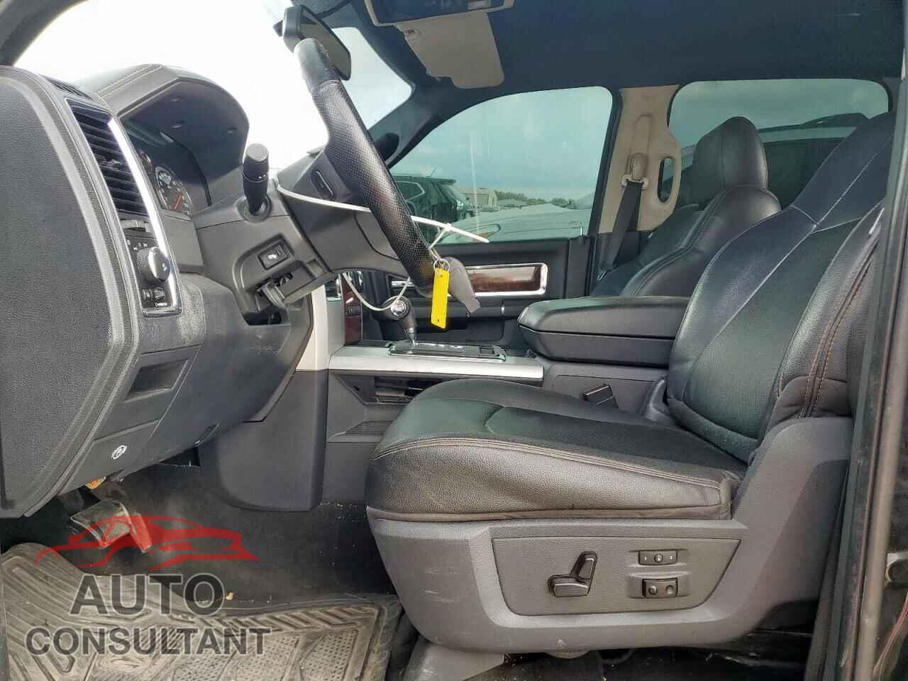 DODGE RAM 1500 2012 - 1C6RD7NT0CS306185