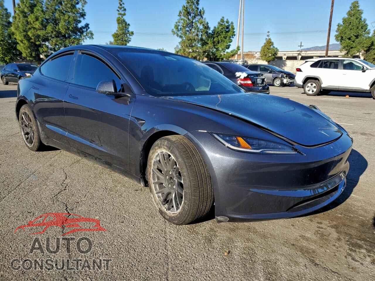 TESLA MODEL 3 2025 - 5YJ3E1EA8SF021317