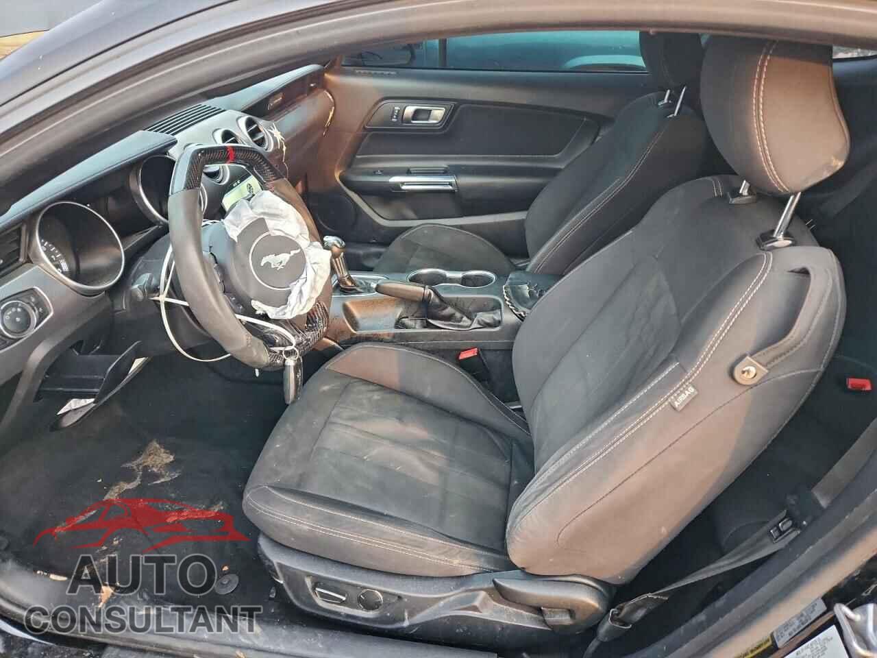 FORD MUSTANG 2019 - 1FA6P8CF7K5199581
