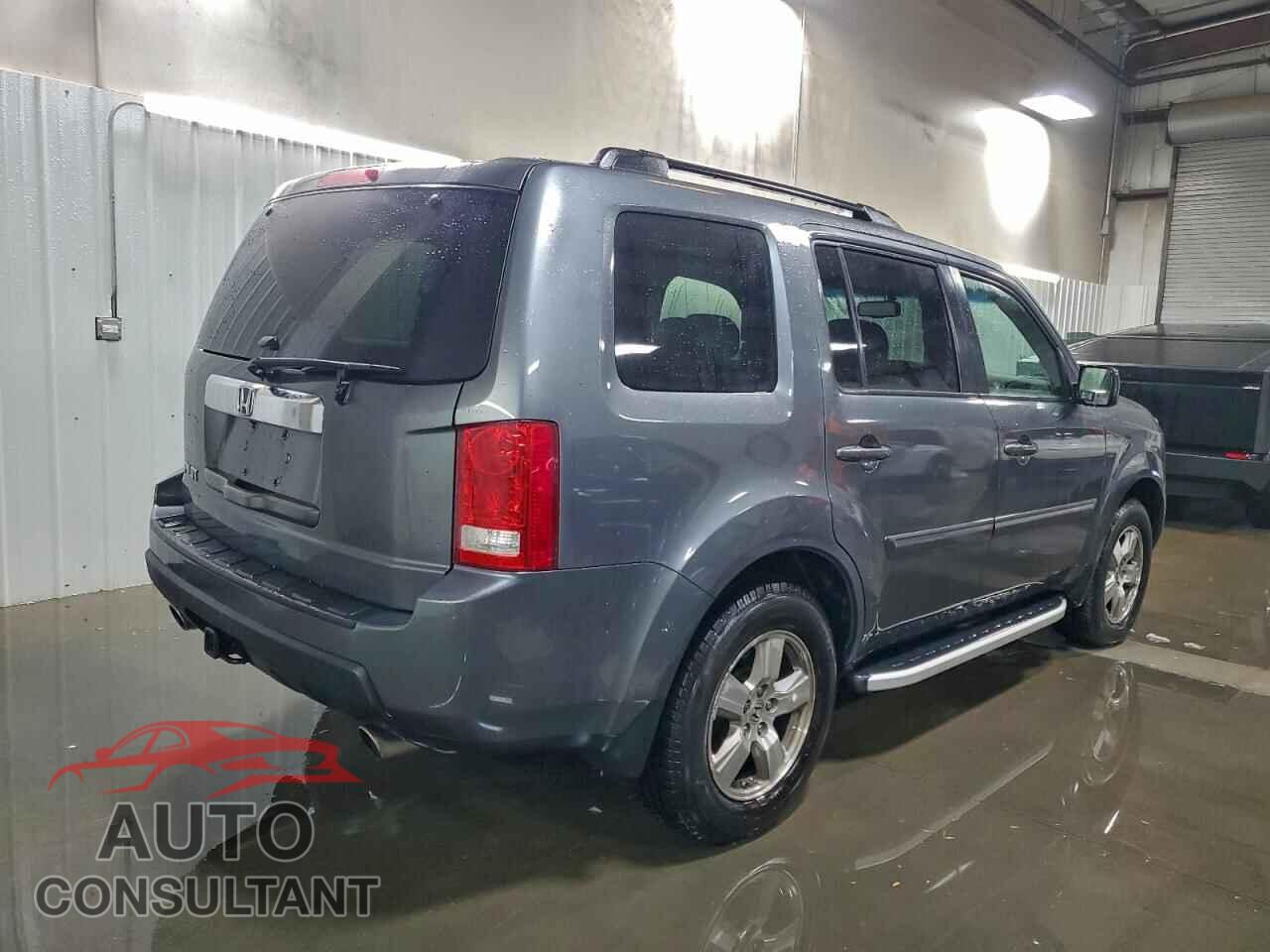 HONDA PILOT 2010 - 5FNYF4H51AB008409
