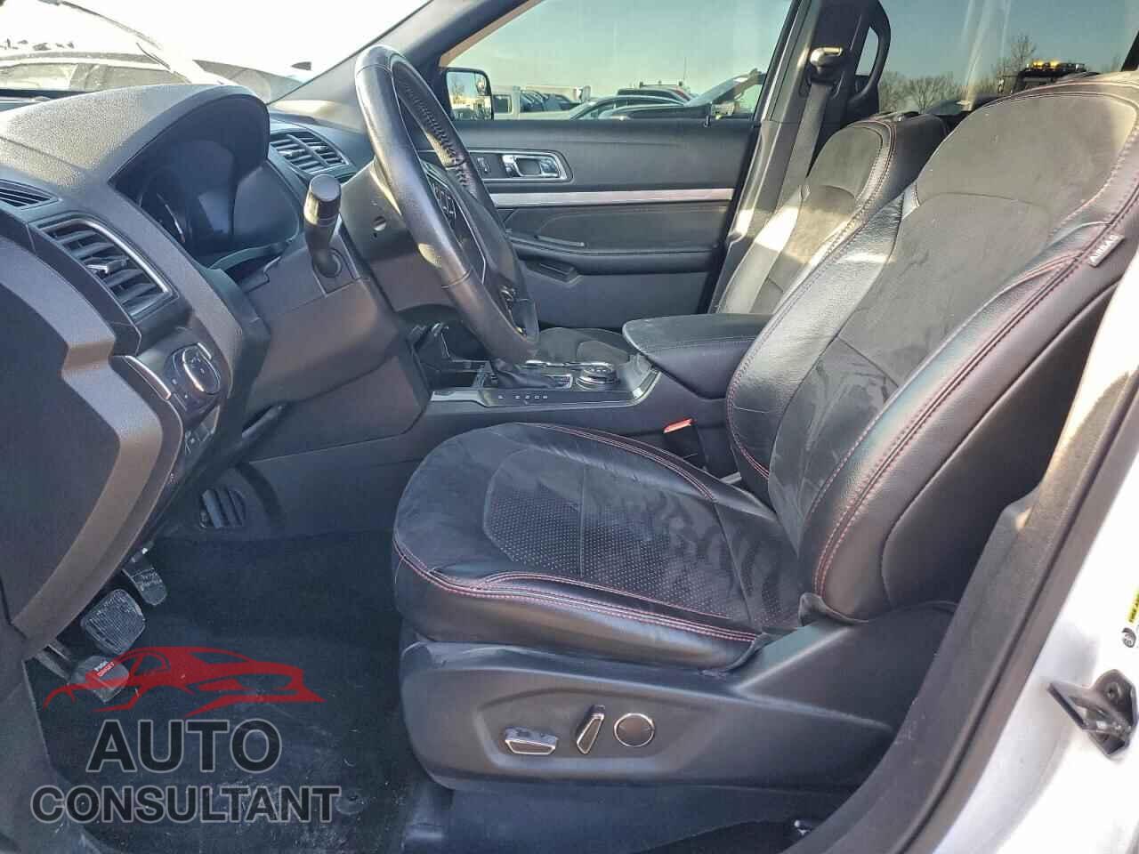 FORD EXPLORER 2018 - 1FM5K8D80JGB30797