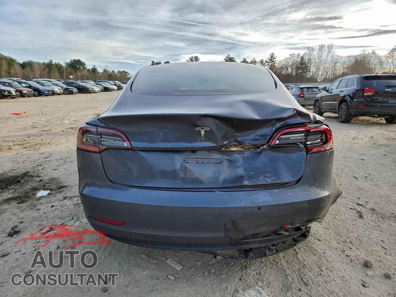 TESLA MODEL 3 2021 - 5YJ3E1EA0MF925732