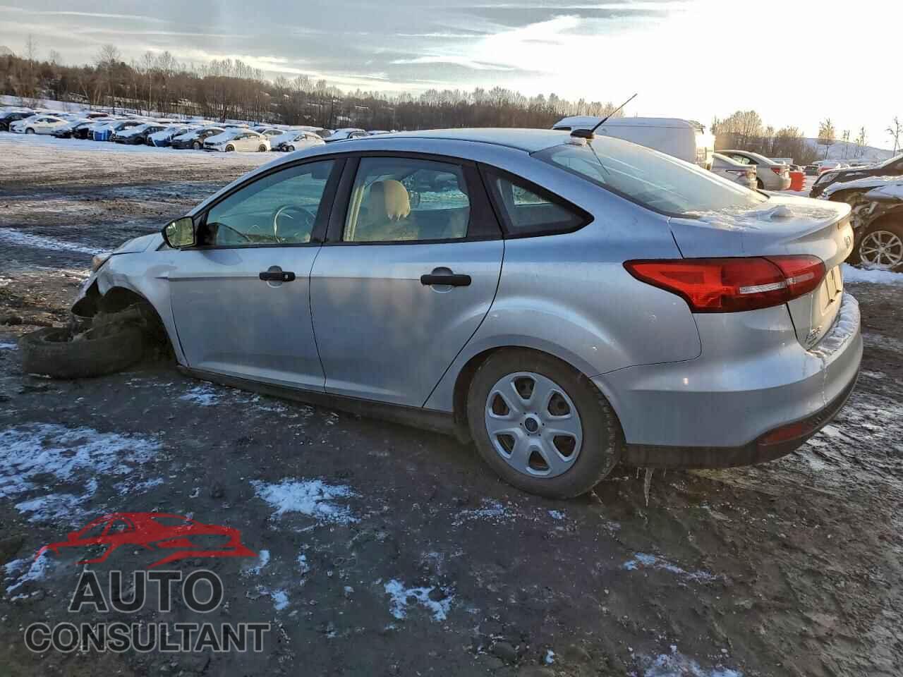 FORD FOCUS 2017 - 1FADP3E20HL281371