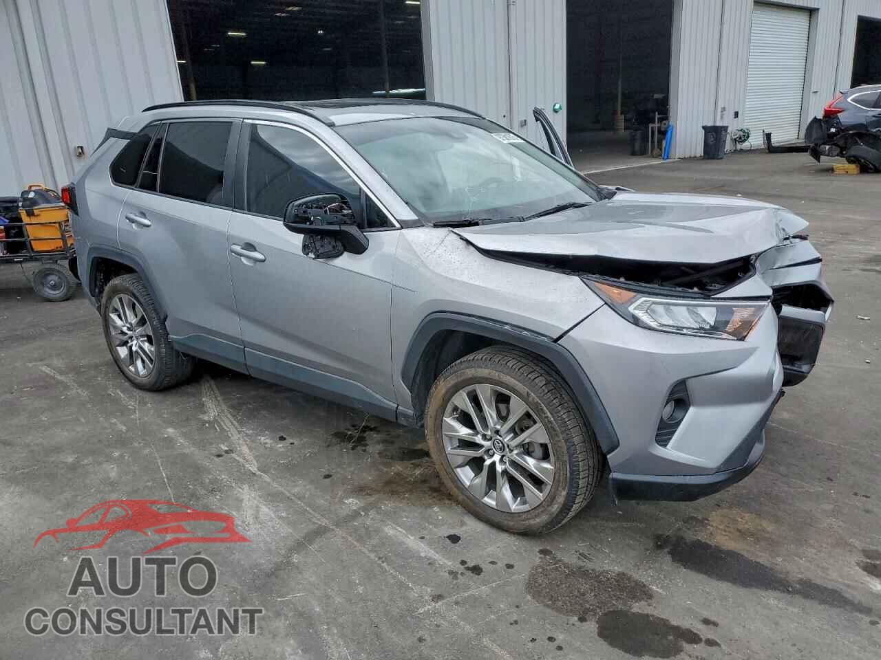 TOYOTA RAV4 2020 - 2T3C1RFV7LC070498