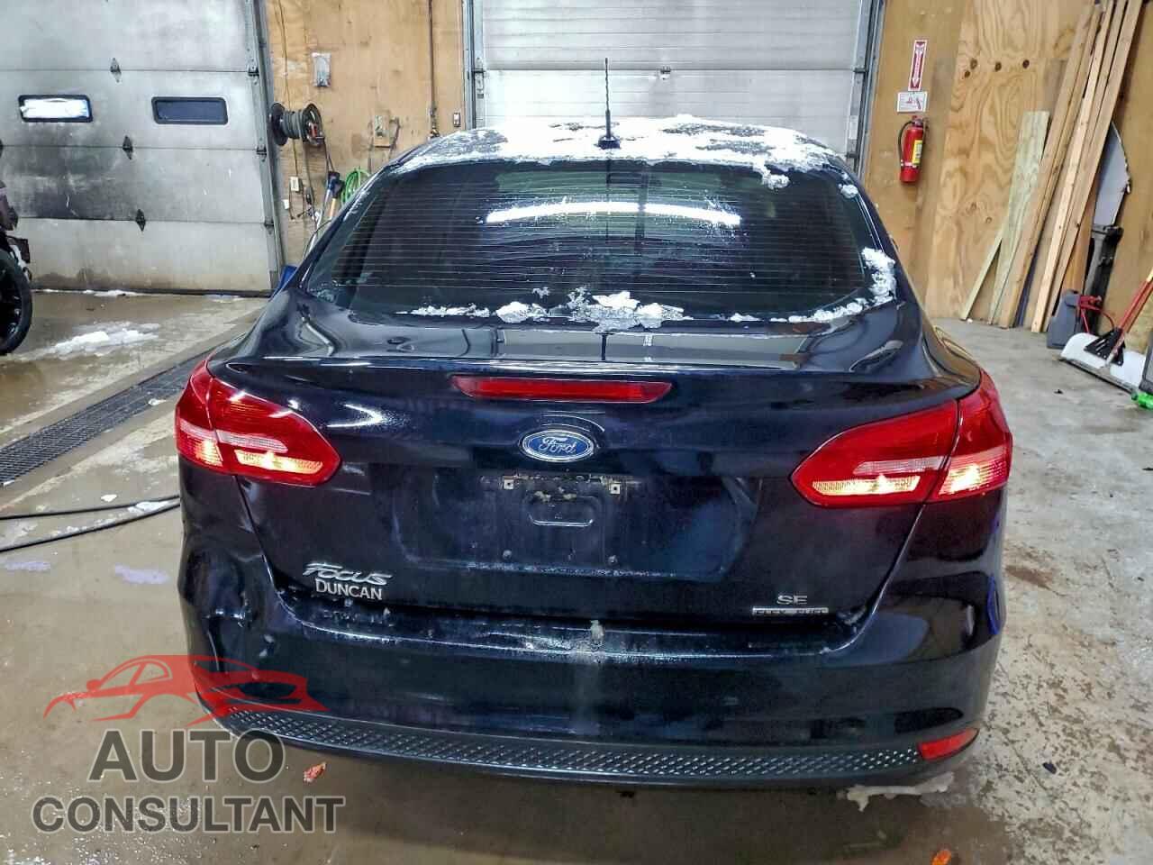FORD FOCUS 2016 - 1FADP3F25GL357132