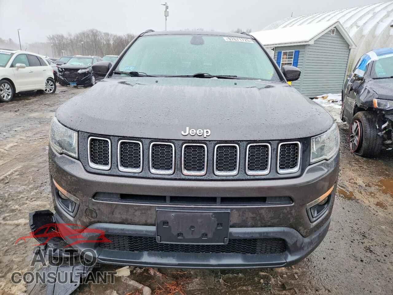 JEEP COMPASS 2018 - 3C4NJDBB3JT138998
