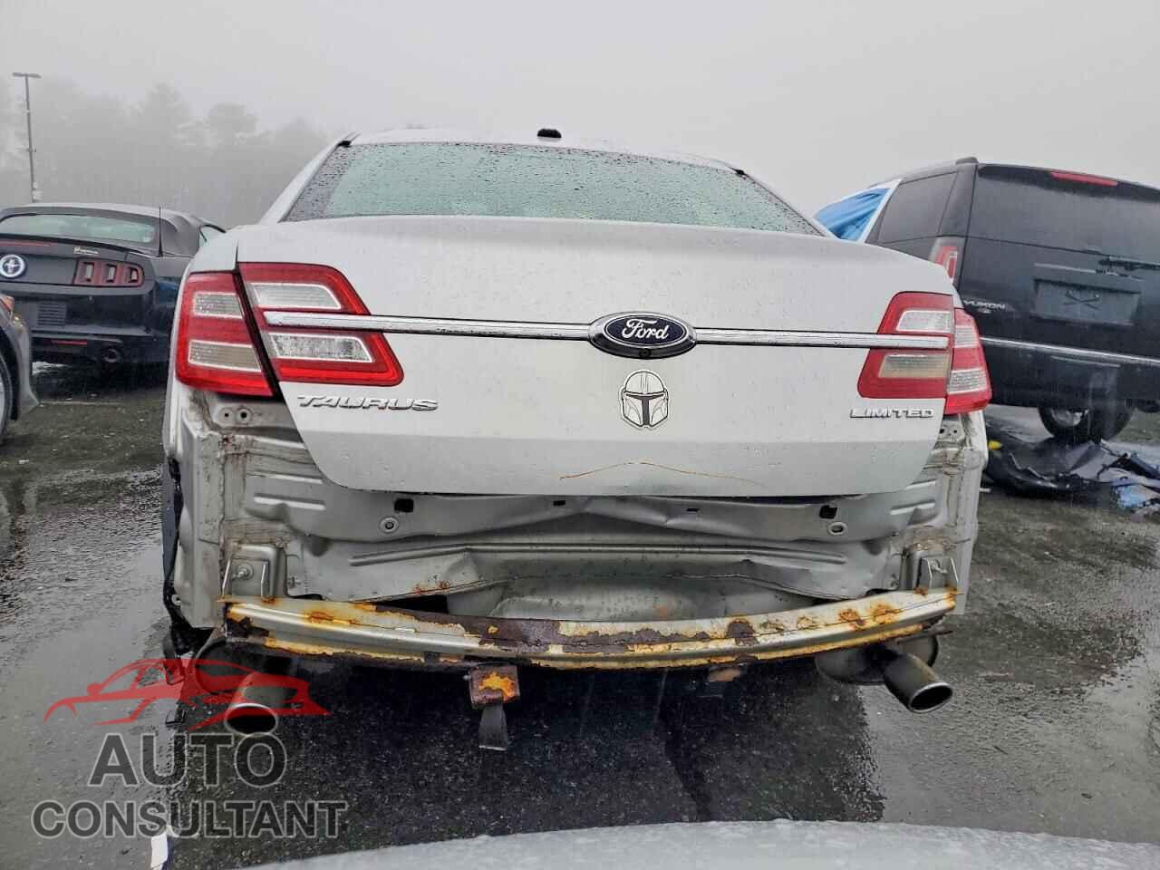 FORD TAURUS 2014 - 1FAHP2F82EG158237