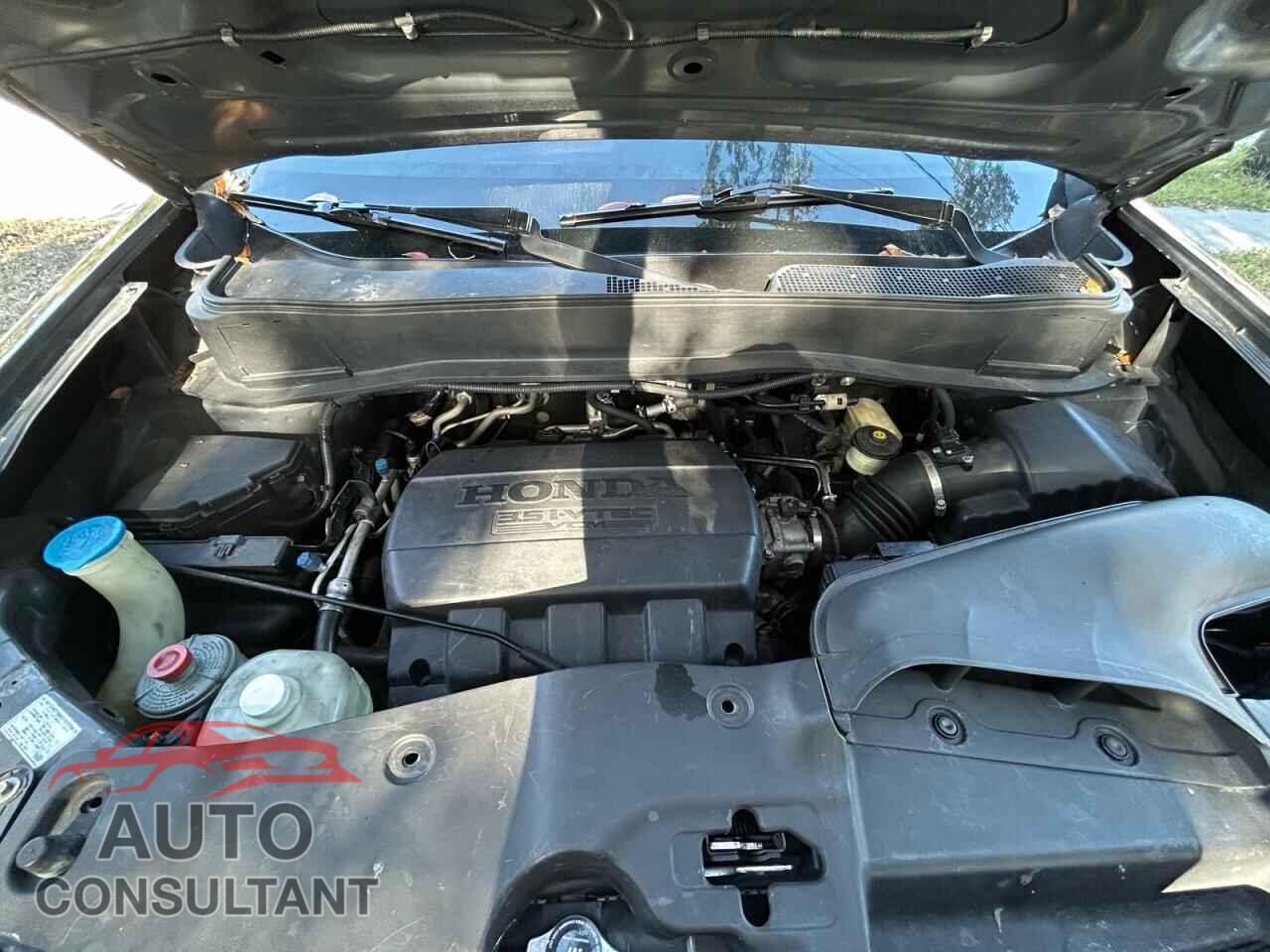 HONDA PILOT 2011 - 5FNYF3H50BB032258