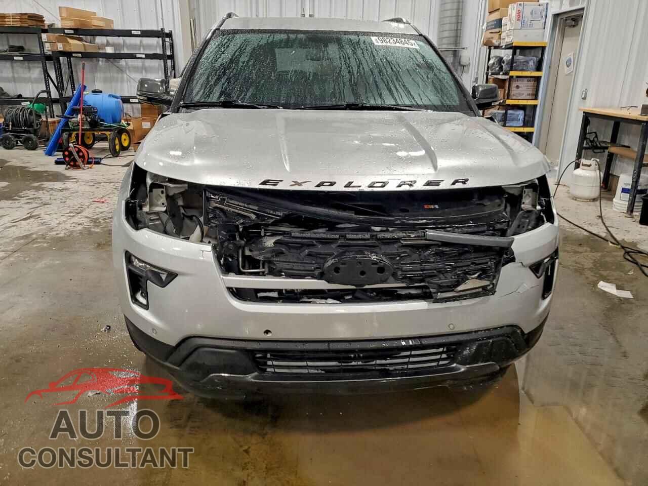 FORD EXPLORER 2018 - 1FM5K8D88JGA65925