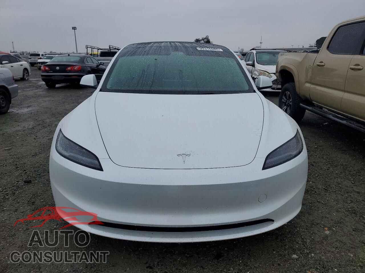 TESLA MODEL 3 2025 - 5YJ3E1EB4SF962630