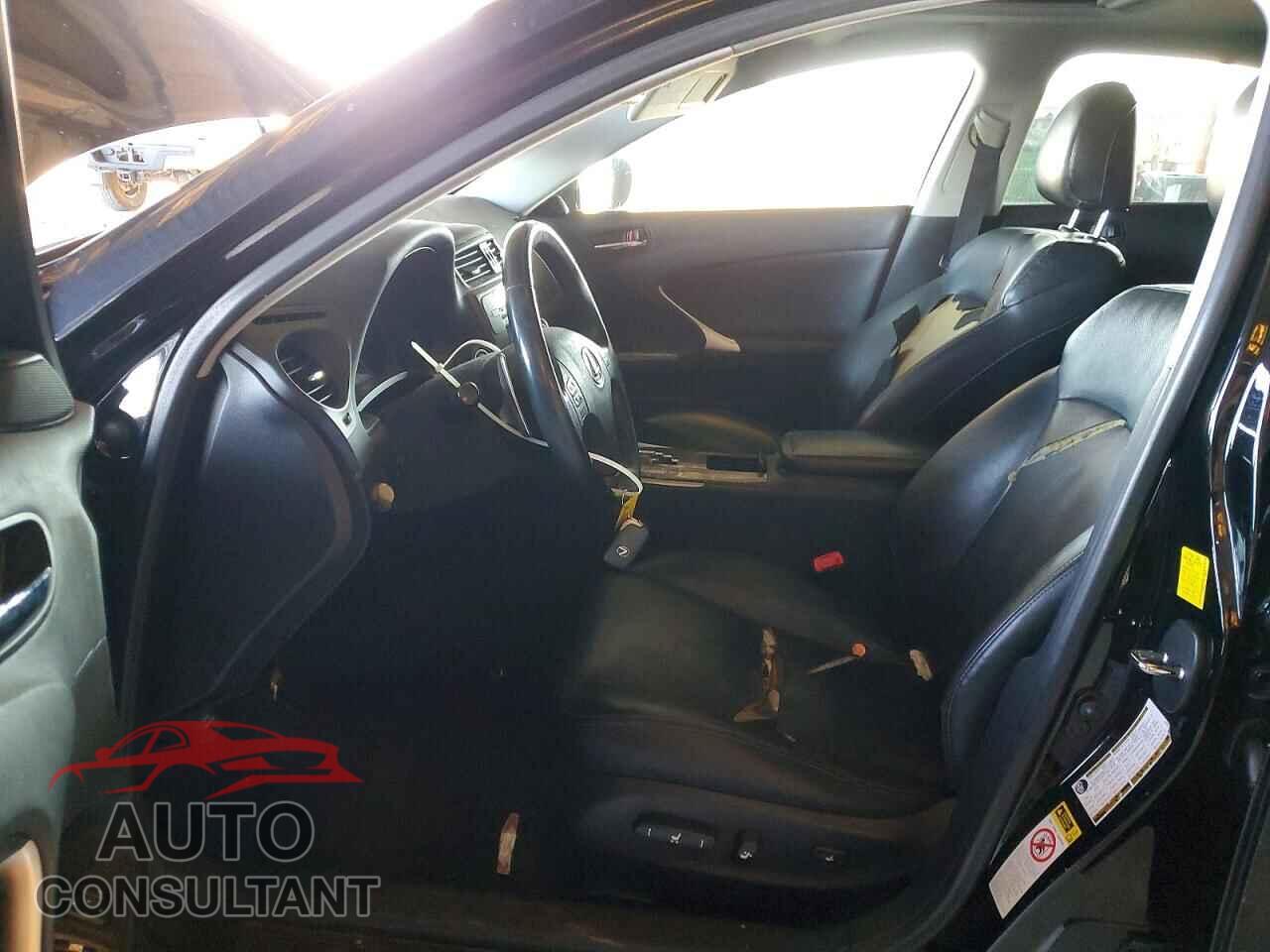 LEXUS IS 2010 - JTHBF5C21A5124024