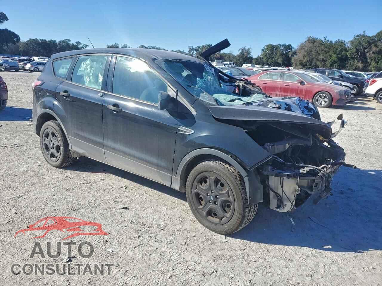 FORD ESCAPE 2017 - 1FMCU0F7XHUE61065