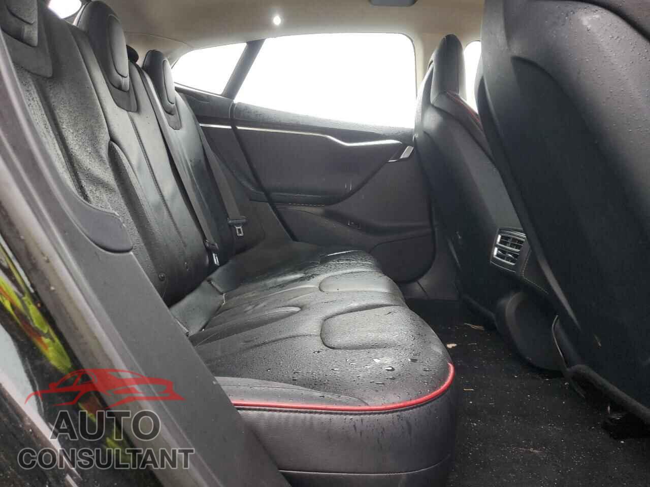 TESLA MODEL S 2013 - 5YJSA1DP3DFP28874