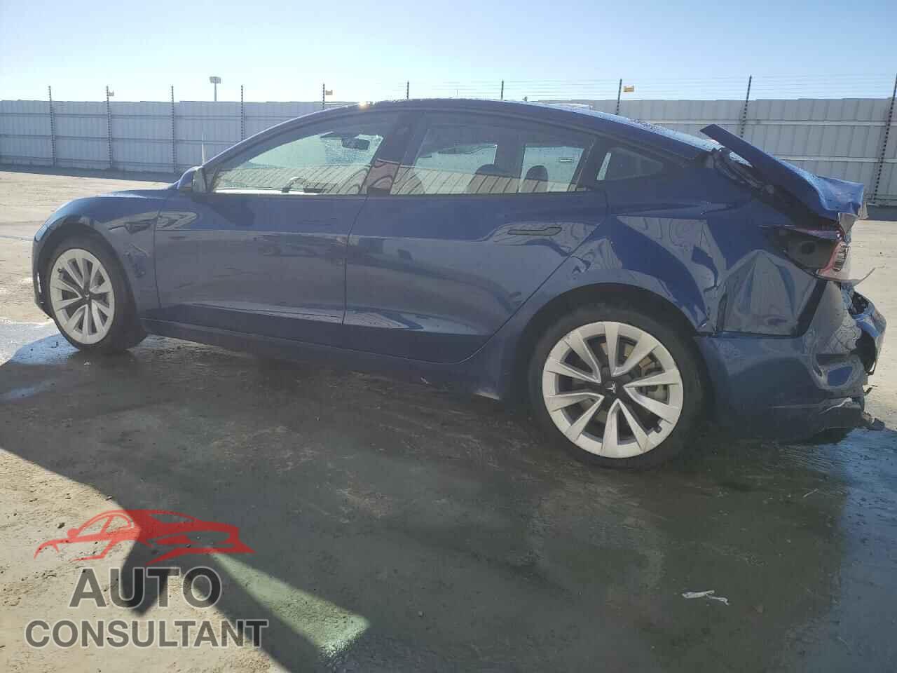 TESLA MODEL 3 2022 - 5YJ3E1EA8NF304546