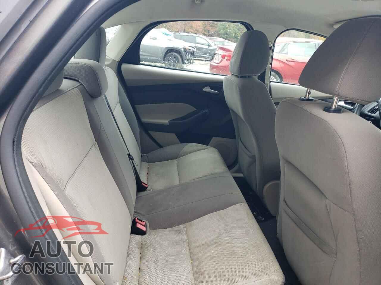 FORD FOCUS 2013 - 1FADP3F27DL259358