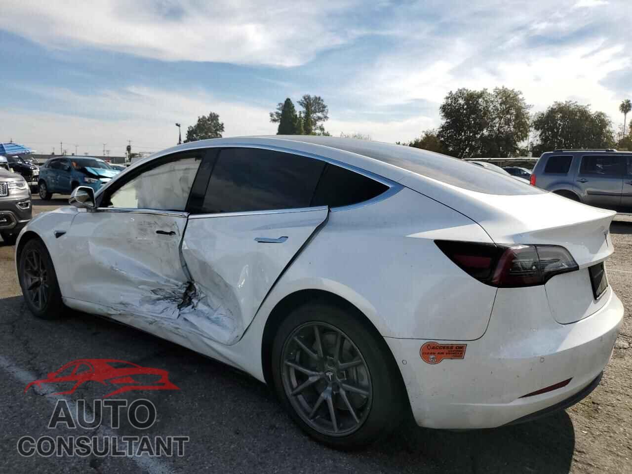 TESLA MODEL 3 2019 - 5YJ3E1EA7KF504040