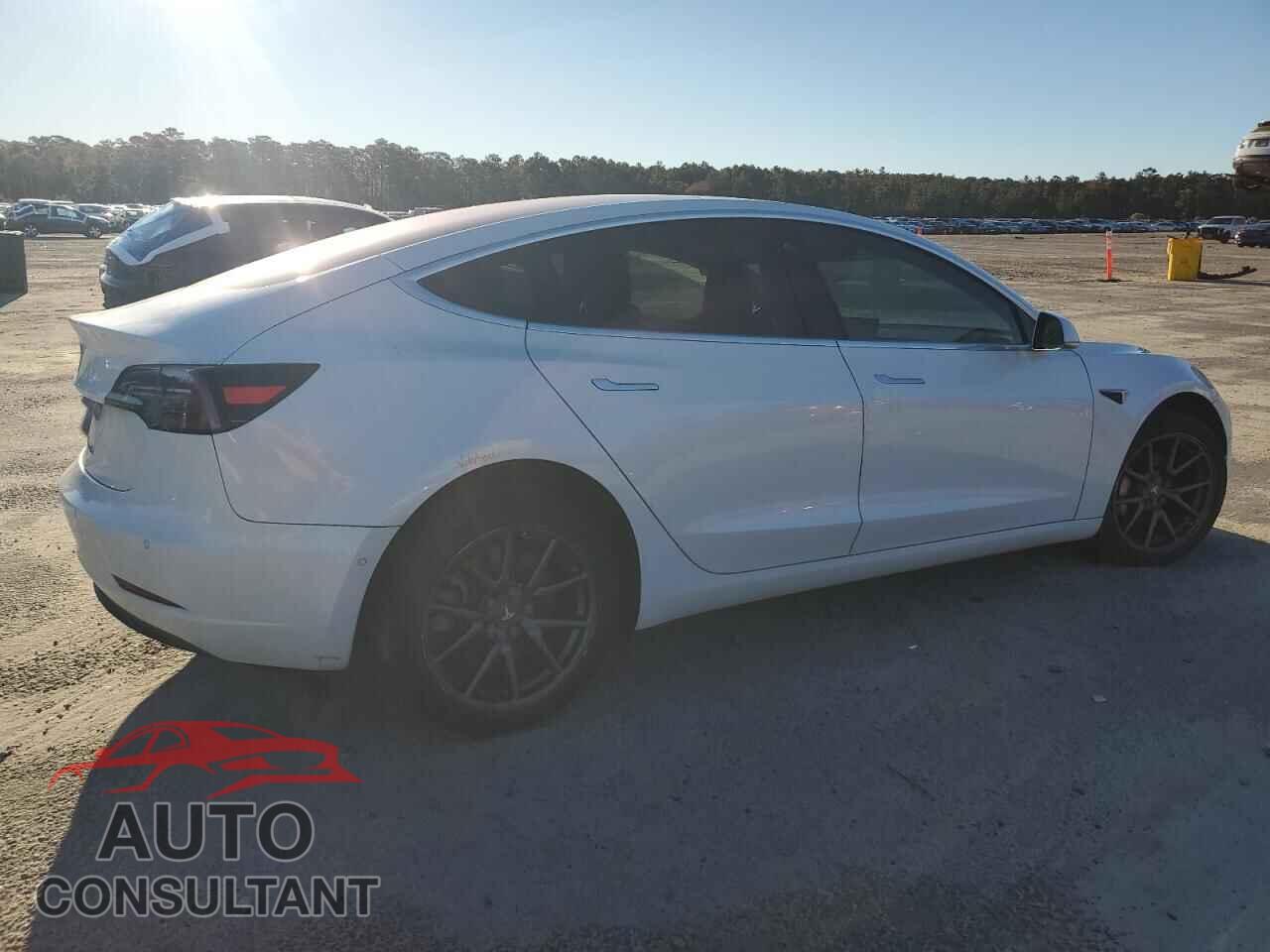 TESLA MODEL 3 2018 - 5YJ3E1EA5JF023380