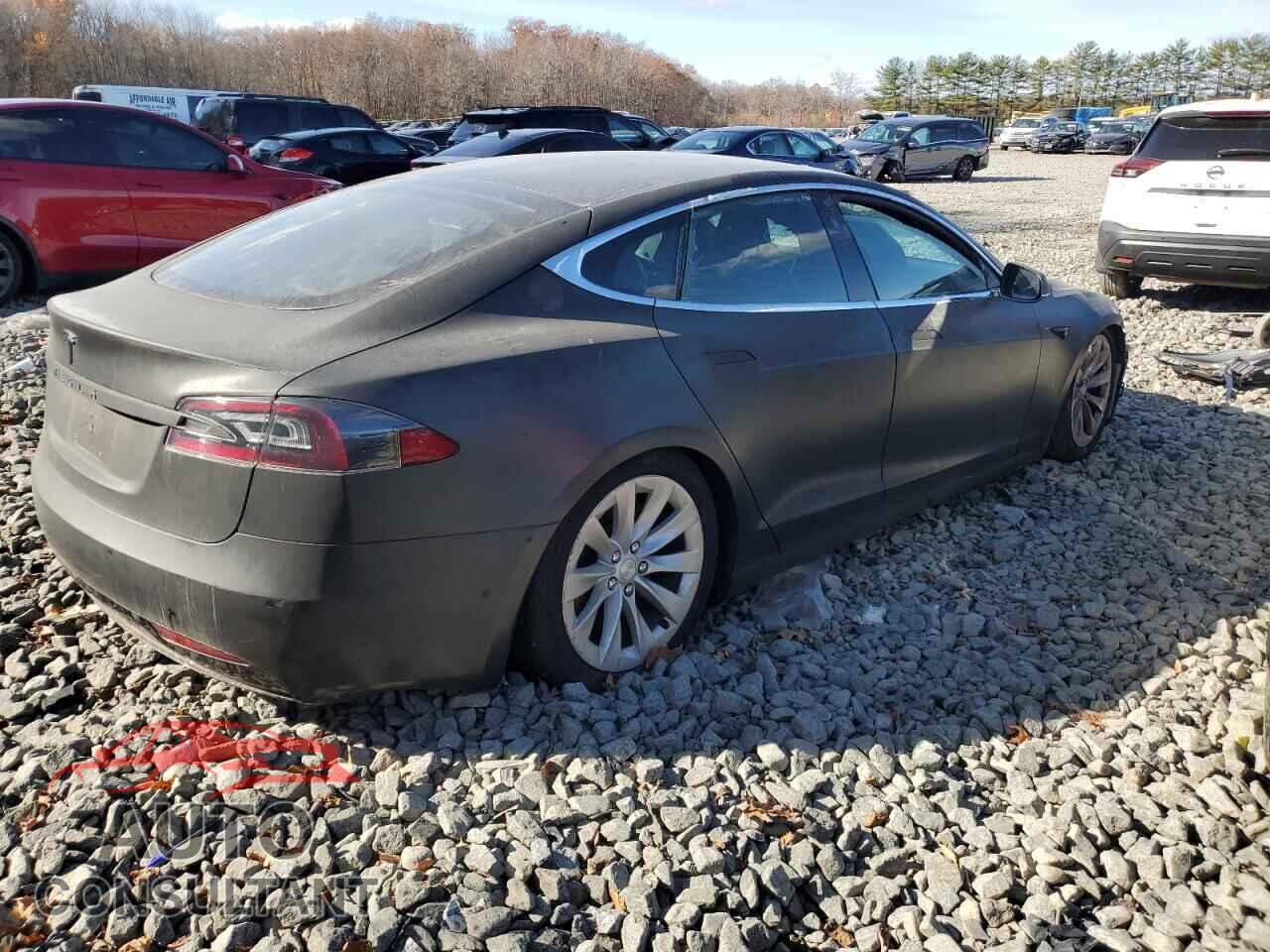 TESLA MODEL S 2018 - 5YJSA1E27JF234225