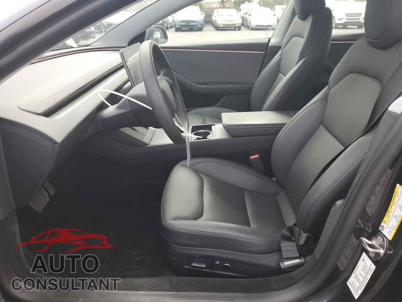 TESLA MODEL 3 2024 - 5YJ3E1EA2RF742923