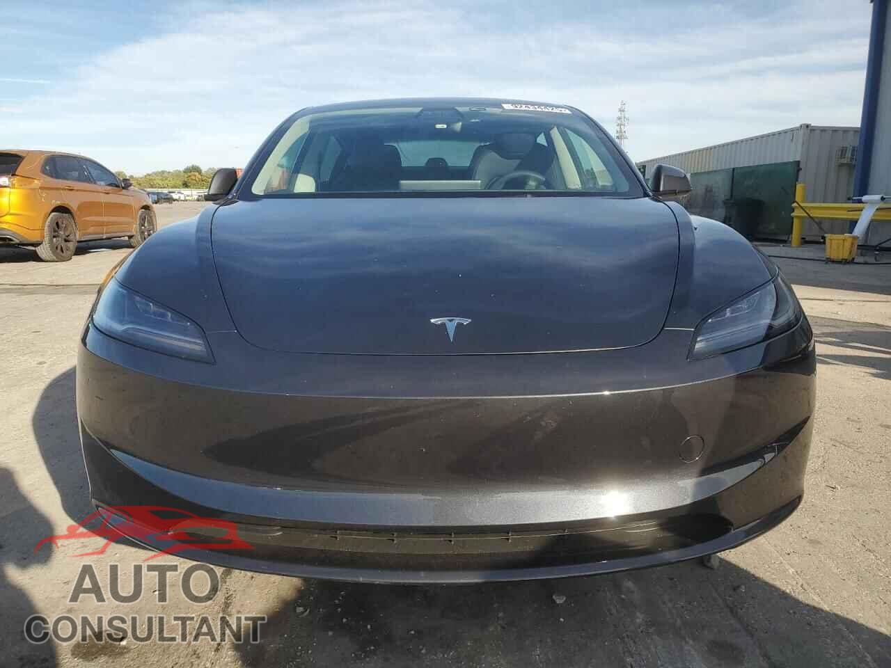 TESLA MODEL 3 2025 - 5YJ3E1EA0SF010683