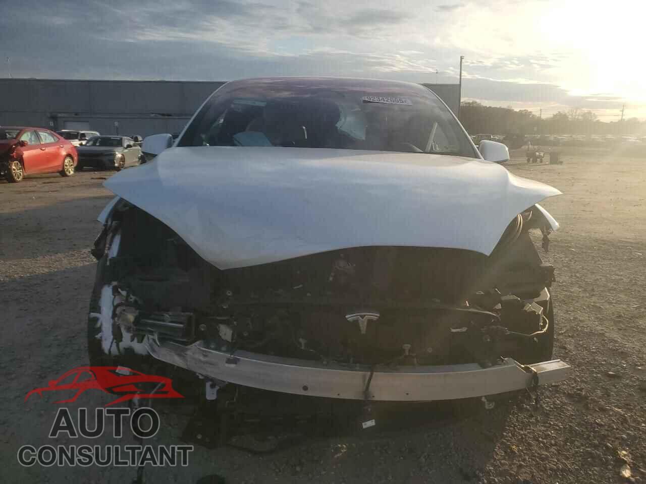 TESLA MODEL X 2022 - 7SAXCBE54NF328832