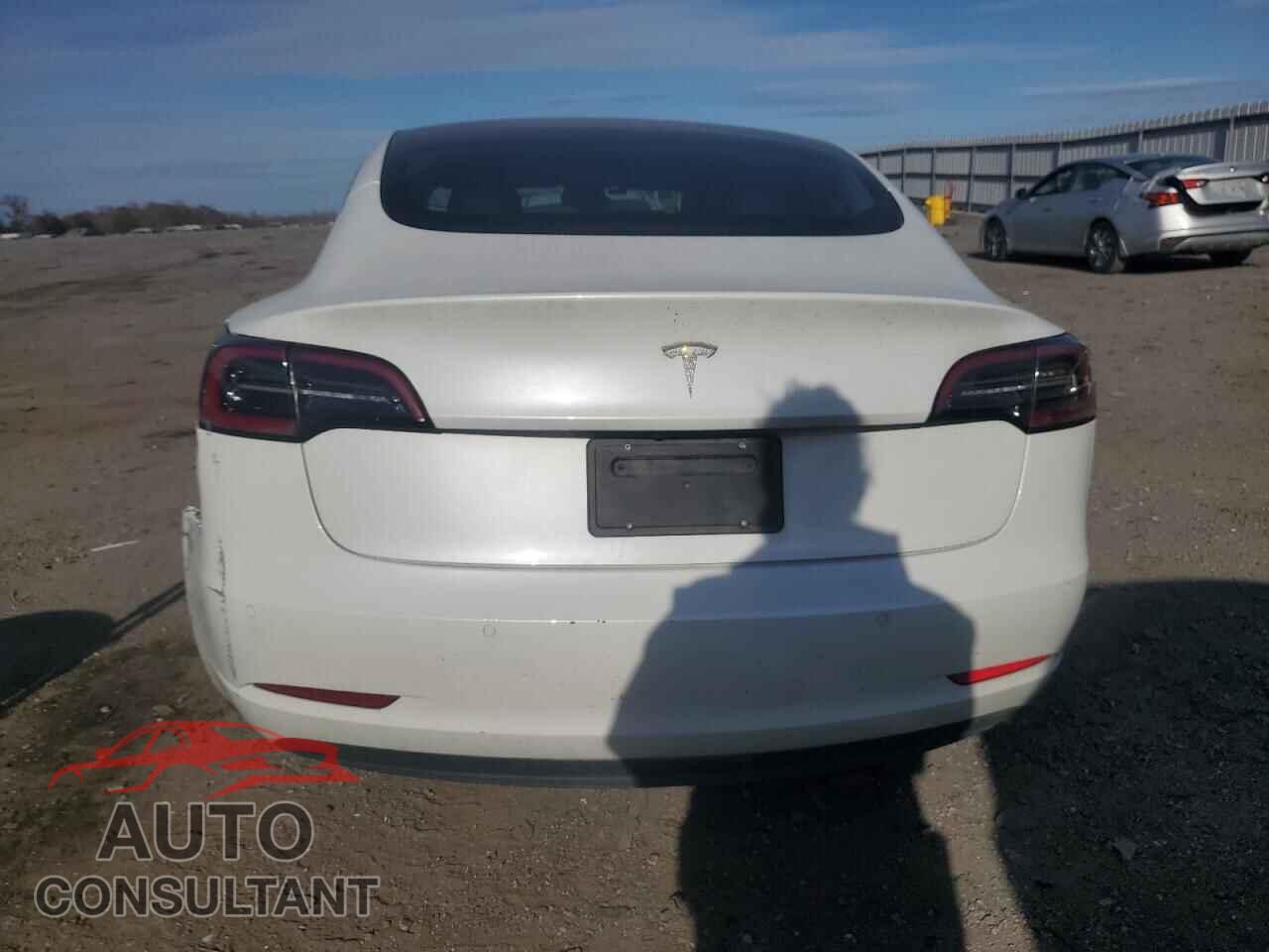 TESLA MODEL 3 2019 - 5YJ3E1EA9KF476628