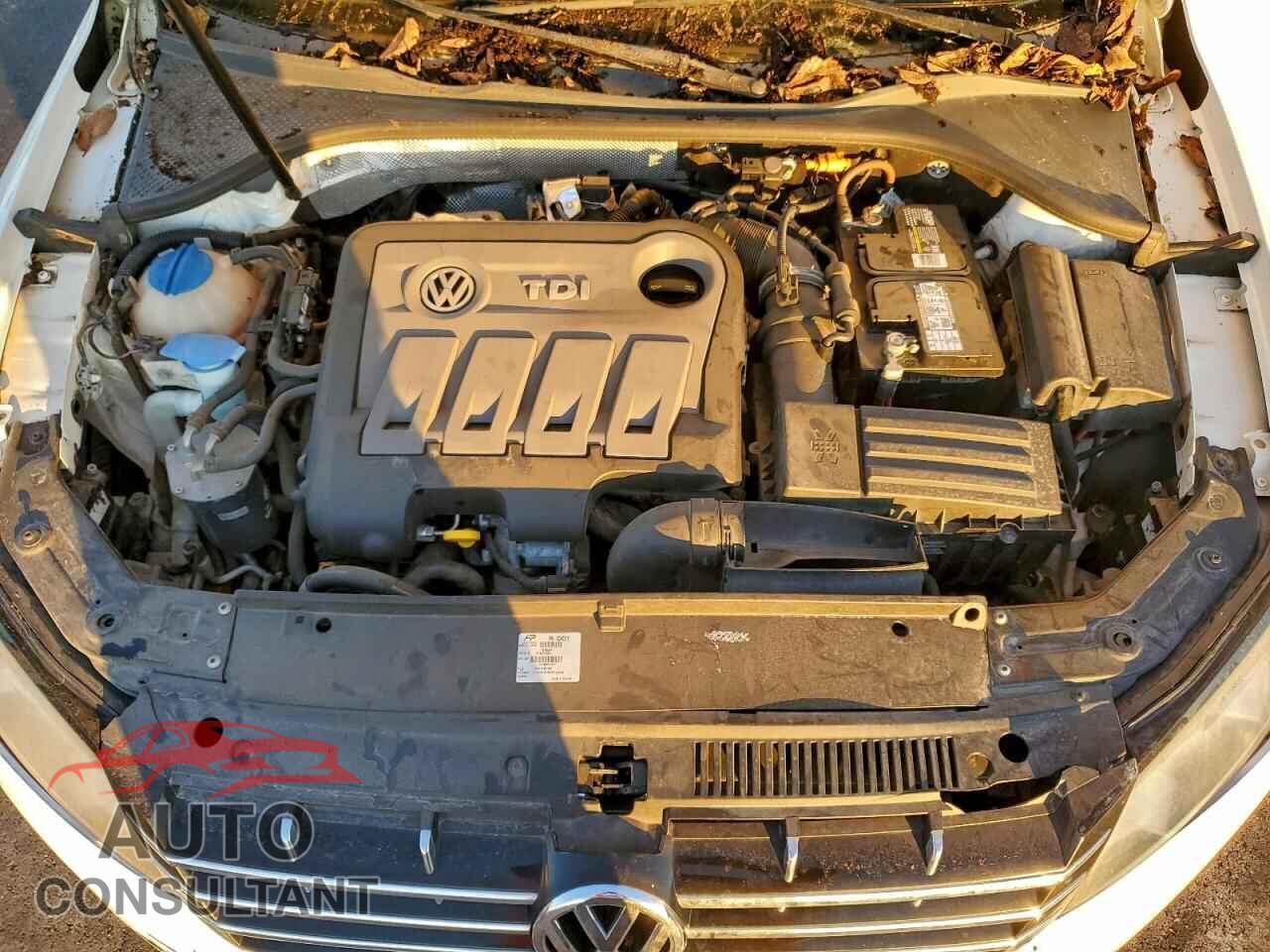 VOLKSWAGEN PASSAT 2014 - 1VWCN7A36EC071237