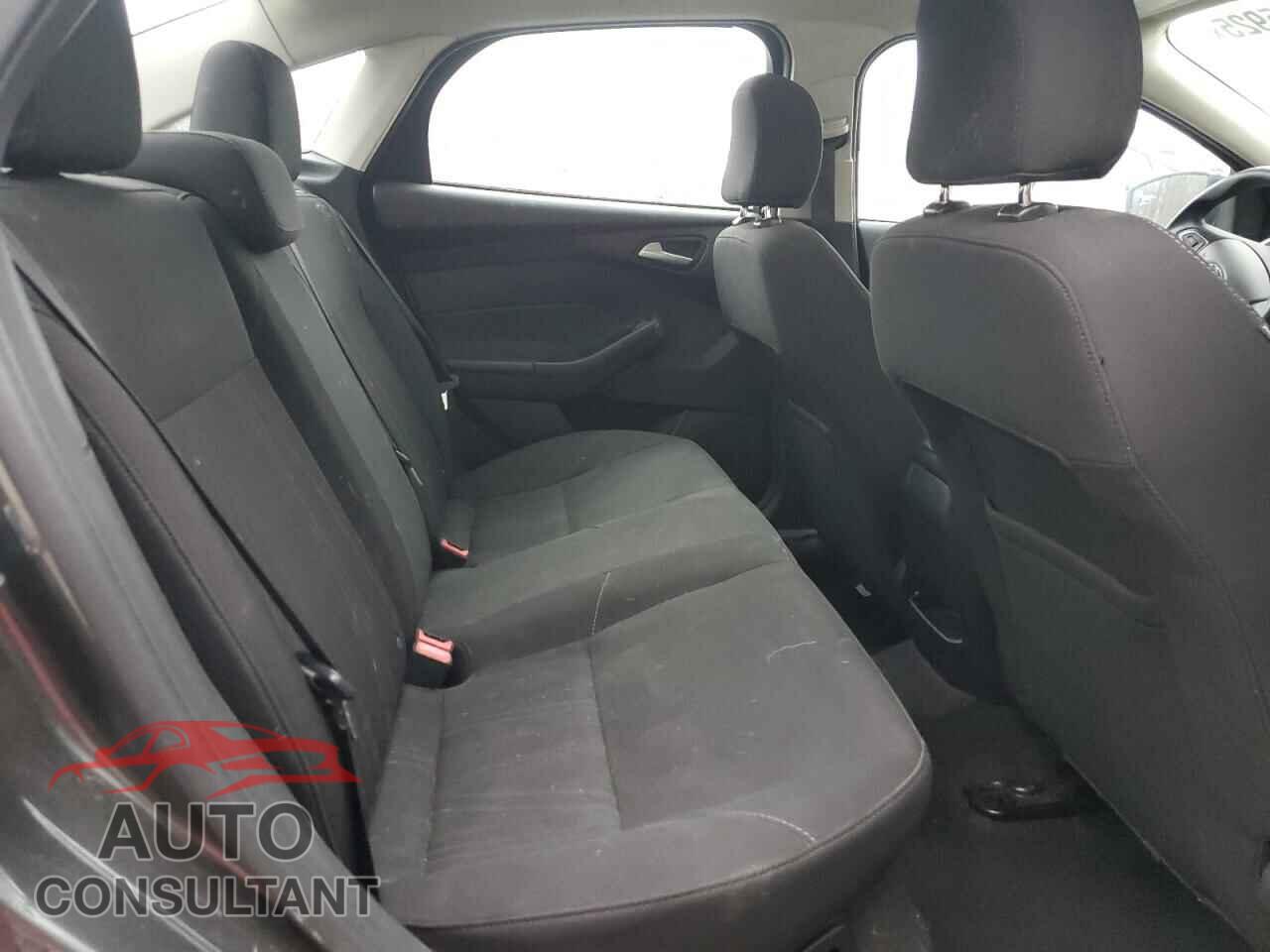 FORD FOCUS 2017 - 1FADP3H26HL248290