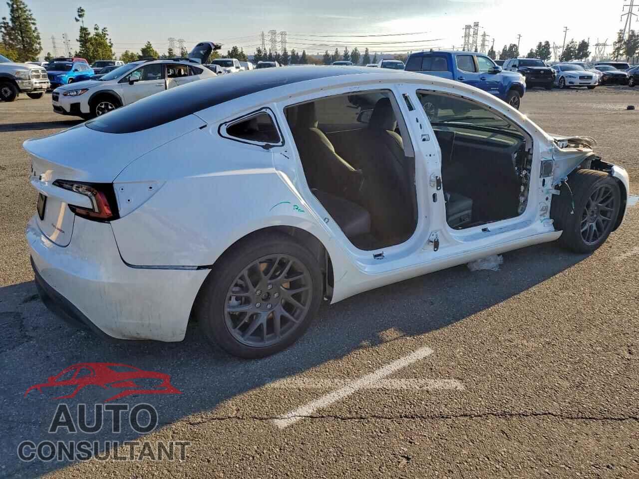 TESLA MODEL 3 2024 - 5YJ3E1EB1RF817328