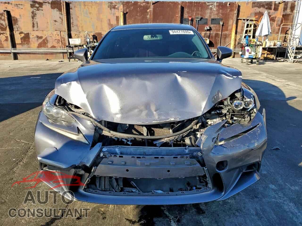 LEXUS IS 2015 - JTHBE1D29F5015201