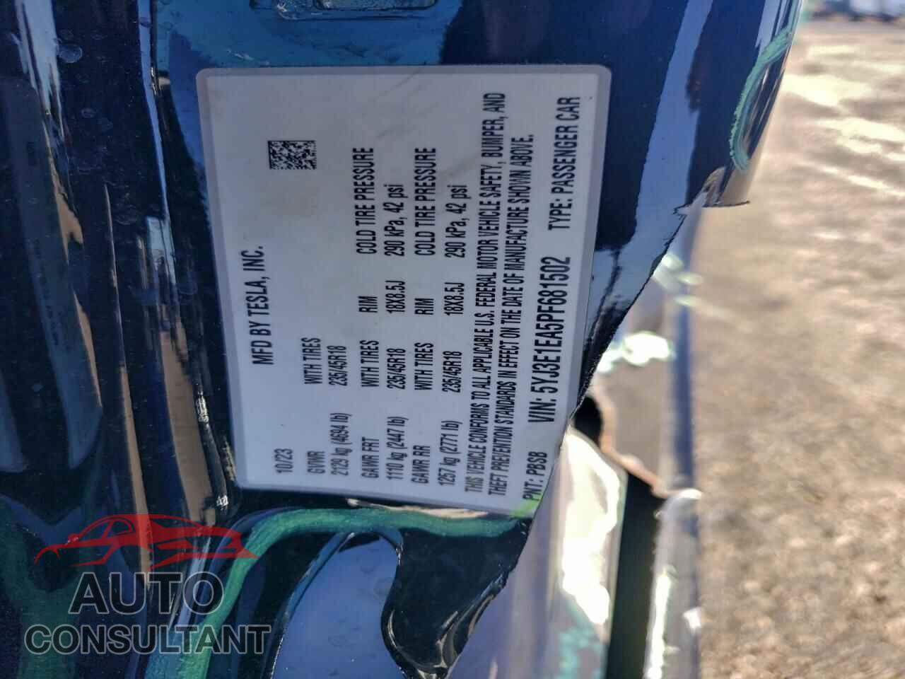 TESLA MODEL 3 2023 - 5YJ3E1EA5PF681502