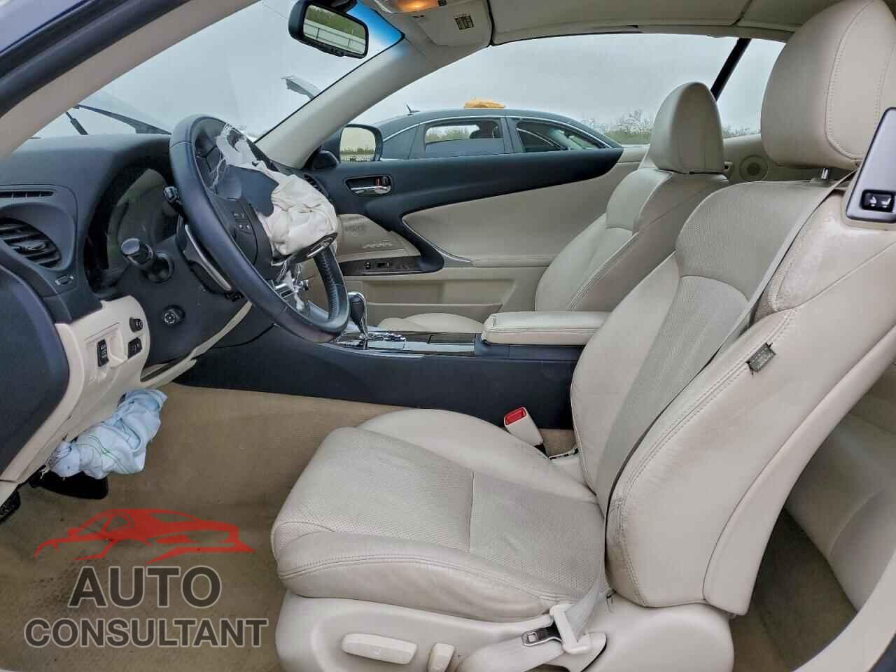 LEXUS IS 2010 - JTHFE2C23A2501232