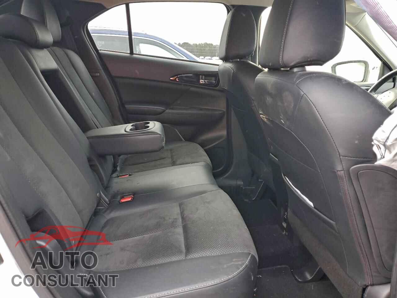 MITSUBISHI ECLIPSE 2023 - JA4ATWAA2PZ050176